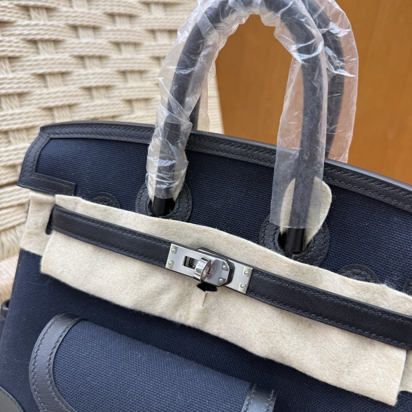 🐎新品
Birkin Cargo 帆布铂金包 25cm 原厂进口Swift皮拼帆布【午夜蓝】银扣 通勤休闲包 男女通用款
限量版 专柜同步 全手工蜜蜡线缝制 纯钢五金 现货