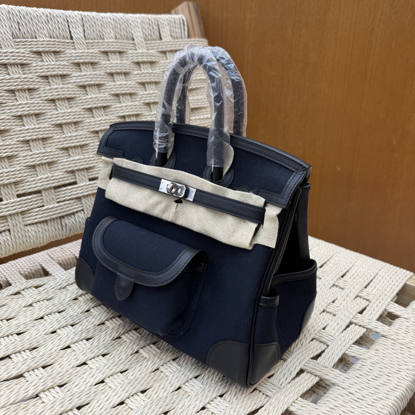 🐎新品
Birkin Cargo 帆布铂金包 25cm 原厂进口Swift皮拼帆布【午夜蓝】银扣 通勤休闲包 男女通用款
限量版 专柜同步 全手工蜜蜡线缝制 纯钢五金 现货