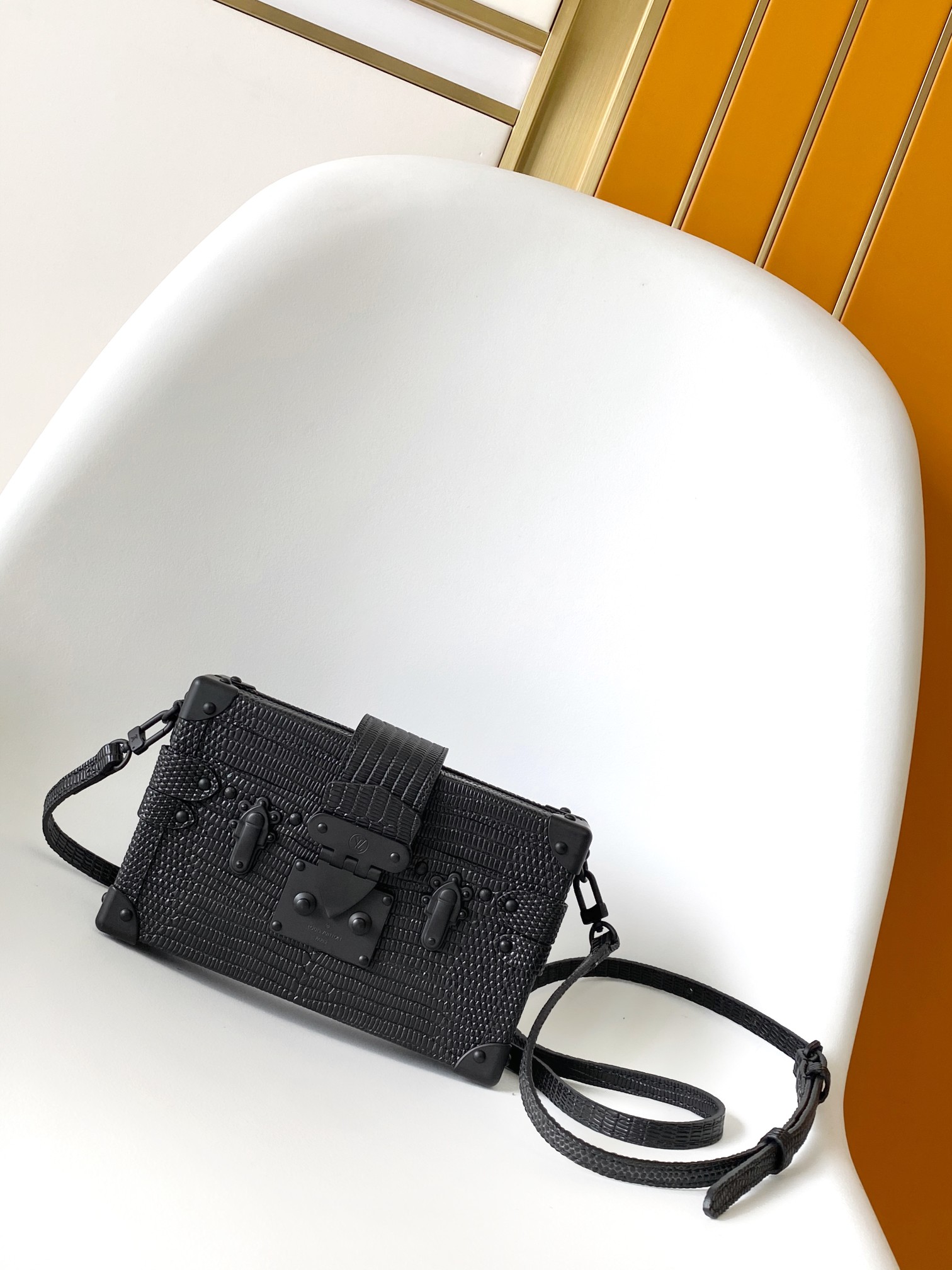 Louis Vuitton Petite Malle Black Lizard Leather Crossbody Bag - Stylish & Chic