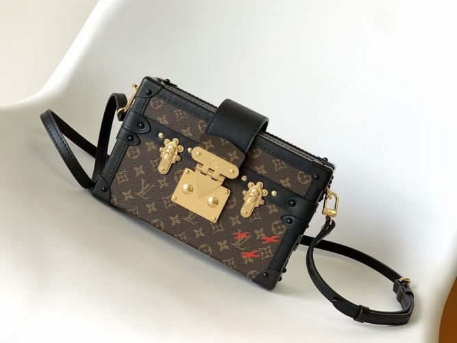 Louis Vuitton Petite Malle Monogram Canvas Bag, 20 x 12.5 x 6 cm 1 Louis Vuitton Petite Malle Monogram Canvas Bag, 20 x 12.5 x 6 cm