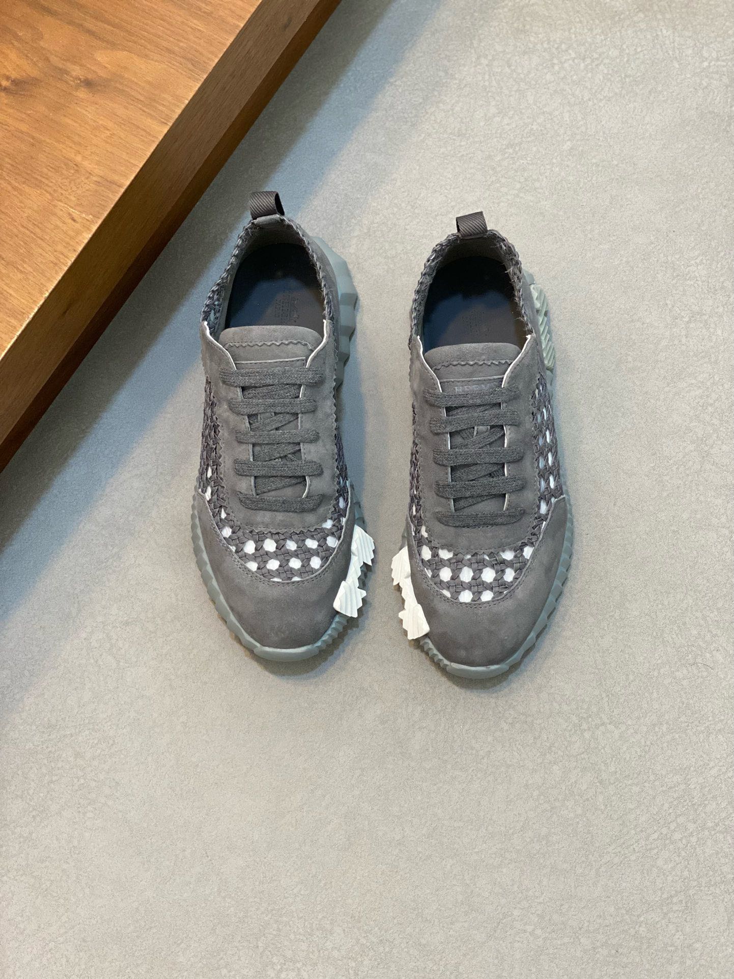 NO:218876,Brand HERMES original color matching, size 35-44 customized 45.46.47 price, new Hermes style, boutique sports shoes, upper cowhide, fabric, full cowhide, footbed, cowhide, full dynamic original, Hermes comfortable sole, simple and generous sports and casual, Hermes casual shoes, hermes, hermes, sneakers, cowhide19860909品牌HERMES 颜色原版配色 码数35-44定做45.46.47 价格 材质爱马仕新款 精品运动鞋 鞋面牛皮配布打造全牛皮垫脚牛皮内里版型时尚 动感十足原版 爱马仕舒适大底 简洁大方运动休闲,爱马仕 休闲鞋,hermes,hermes,sneakers,cowhide,Men's shoes