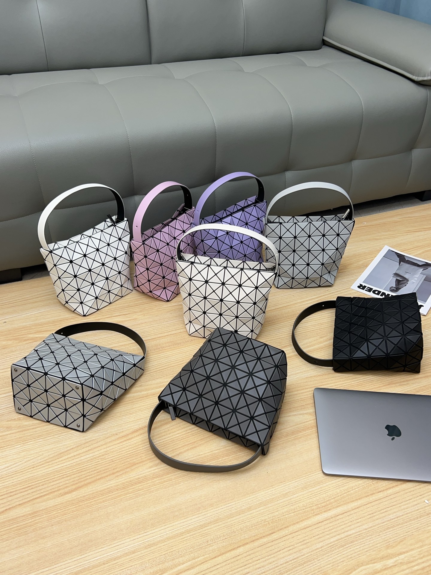 葆蝶家 Bottega Veneta 高定经典皮革女包手袋 #3FA226B0 2