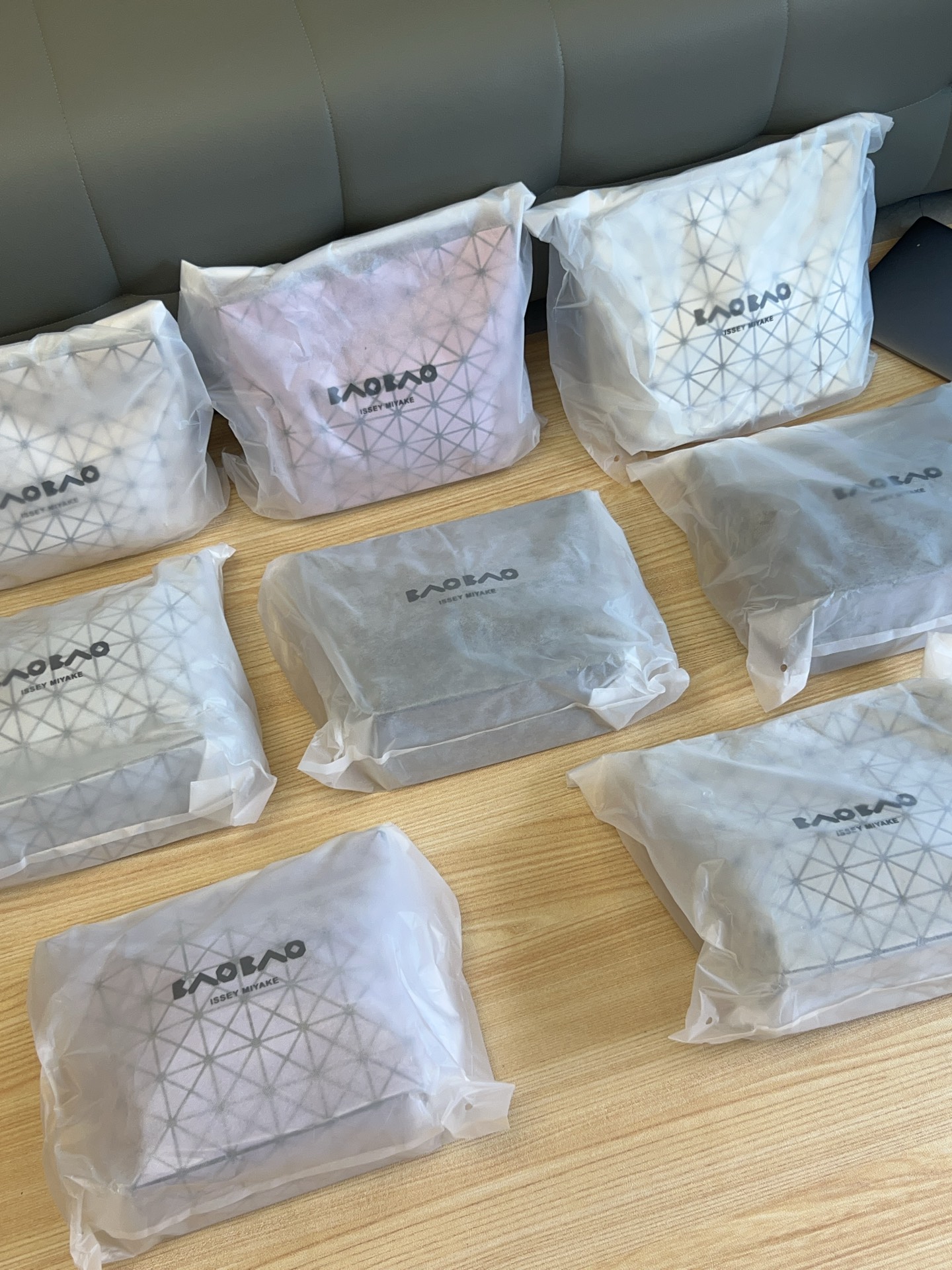 罗意威 Loewe 高定典藏经典高奢皮具手袋托特包斜挎包女包 #B5841047 2