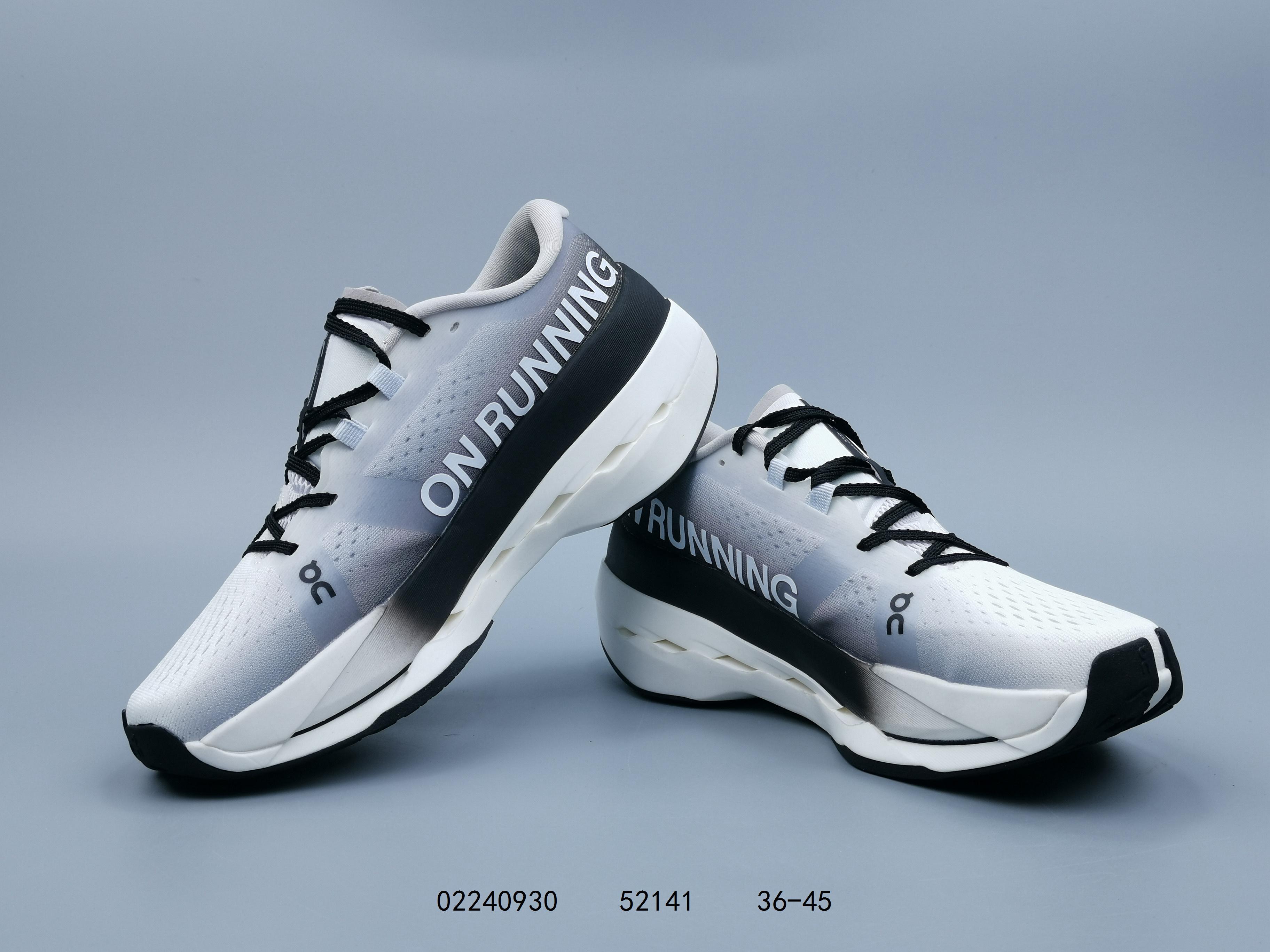 💰150
【新品🔥公司级】昂跑(On)Cloudboom Max 舒适时尚支撑 马拉松跑步鞋,On昂跑Cloudboom Max是一款专为马拉松跑者设计的长距离竞速跑鞋,采用双层Helion™ HF hyperfoam泡棉中底、含玻璃纤维的Speedboard®速度板和轻盈透气鞋面,提供强劲缓震、能量反馈和舒适脚感,适用于各个水平的马拉松跑者,Cloudboom Max搭载双层Helion™ HF hyperfoam泡棉中底,提供能量反馈和舒适脚感,配合含玻璃纤维的Speedboard®速度板,提升跑步效率和支撑性能。鞋面轻盈透气,能贴合并适应足部运动姿态,保持脚部干爽;橡胶外底具备良好抓地力,增强路面稳定性。
尺码: 36-45
编码: 02240930