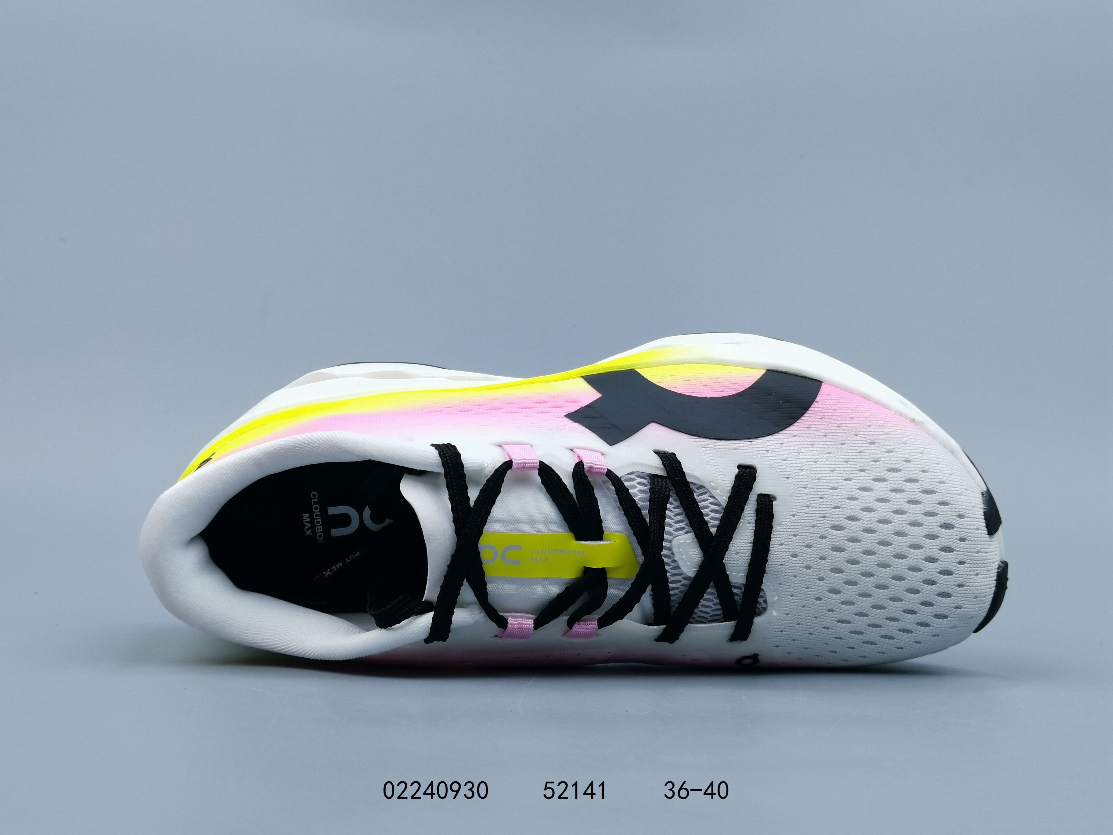 💰150
【新品🔥公司级】昂跑(On)Cloudboom Max 舒适时尚支撑 马拉松跑步鞋,On昂跑Cloudboom Max是一款专为马拉松跑者设计的长距离竞速跑鞋,采用双层Helion™ HF hyperfoam泡棉中底、含玻璃纤维的Speedboard®速度板和轻盈透气鞋面,提供强劲缓震、能量反馈和舒适脚感,适用于各个水平的马拉松跑者,Cloudboom Max搭载双层Helion™ HF hyperfoam泡棉中底,提供能量反馈和舒适脚感,配合含玻璃纤维的Speedboard®速度板,提升跑步效率和支撑性能。鞋面轻盈透气,能贴合并适应足部运动姿态,保持脚部干爽;橡胶外底具备良好抓地力,增强路面稳定性。
尺码: 36-40
编码: 02240930