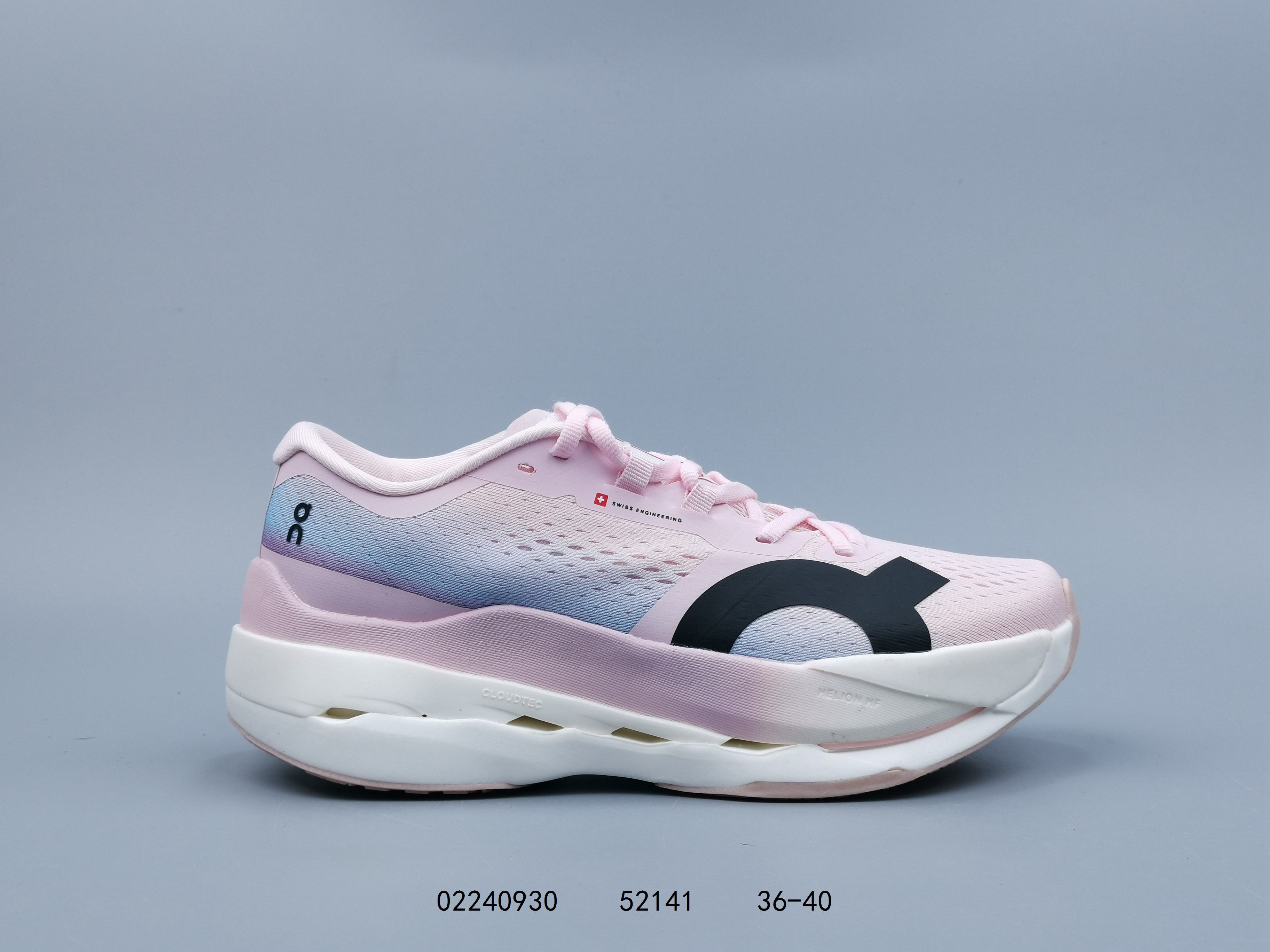 💰150
【新品🔥公司级】昂跑(On)Cloudboom Max 舒适时尚支撑 马拉松跑步鞋,On昂跑Cloudboom Max是一款专为马拉松跑者设计的长距离竞速跑鞋,采用双层Helion™ HF hyperfoam泡棉中底、含玻璃纤维的Speedboard®速度板和轻盈透气鞋面,提供强劲缓震、能量反馈和舒适脚感,适用于各个水平的马拉松跑者,Cloudboom Max搭载双层Helion™ HF hyperfoam泡棉中底,提供能量反馈和舒适脚感,配合含玻璃纤维的Speedboard®速度板,提升跑步效率和支撑性能。鞋面轻盈透气,能贴合并适应足部运动姿态,保持脚部干爽;橡胶外底具备良好抓地力,增强路面稳定性。
尺码: 36-40
编码: 02240930