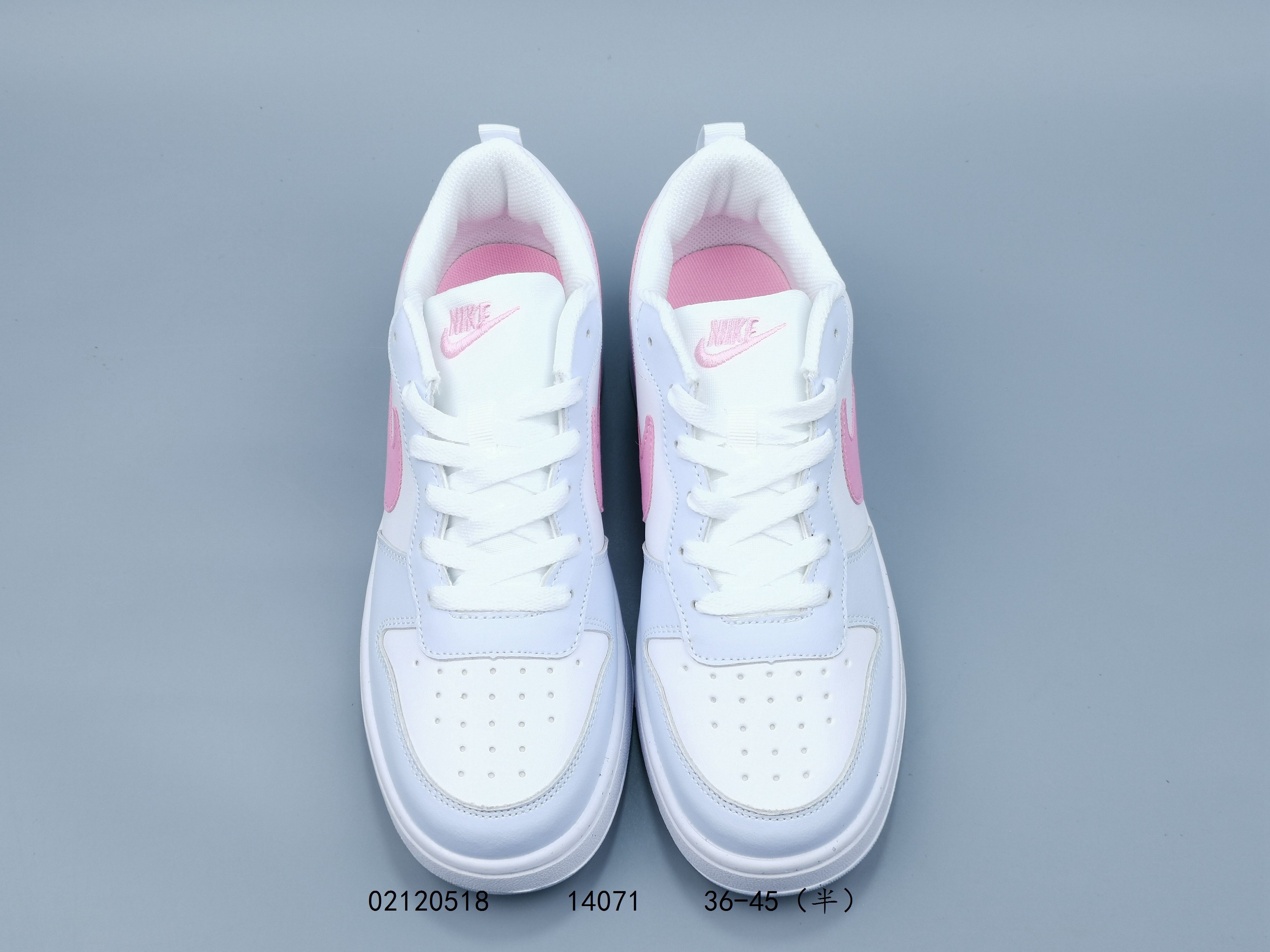 💰💰80元
耐克（NIKE）男女子运动鞋 COURT BOROUGH LOW 小空军低帮板鞋。1.其皮革材质的鞋面结合网眼鞋舌，在出众外观与质感的同时提供稳固支撑，并且提升透气性。弹力鞋垫，耐穿舒适，增加缓震性能。2.耐克COURT也是耐克性价比比较高的鞋款，COURT鞋型很像AJ1LOW，鞋底很像AF1，当然还是有差别的，毕竟产品用料，定位都不一样，性价比来说还是不错的选择。3.这款鞋子加上外底采用扭转点设计，流畅启停，灵活抓地;鞋身有着耐克logo标志，展现品牌价值。

类型：男女鞋
货号：BQ5448-110
码数：36-44含半码
编码:   02120518