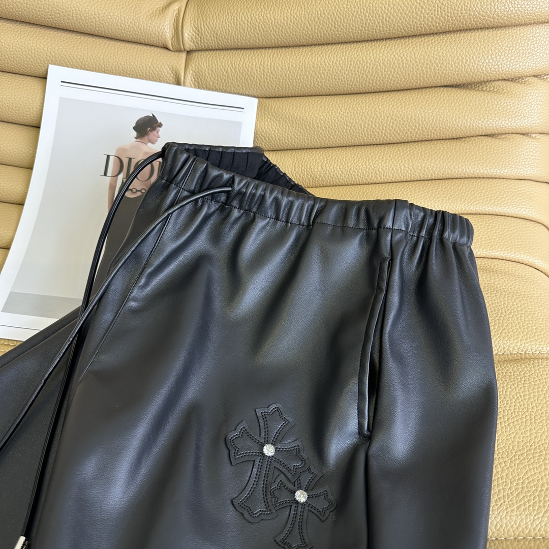 Trendy Women’s Autumn/Winter Pants: Croar Cross Embroidered, Leather, Straight-Barrel – Inclusive and Stylish - 图片 3