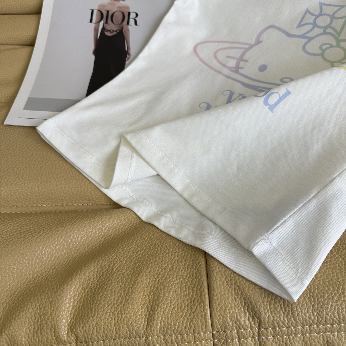 Fashion Summary: Versatile and Comfortable Summer T-Shirts with Saturn Kitty Design - 图片 8