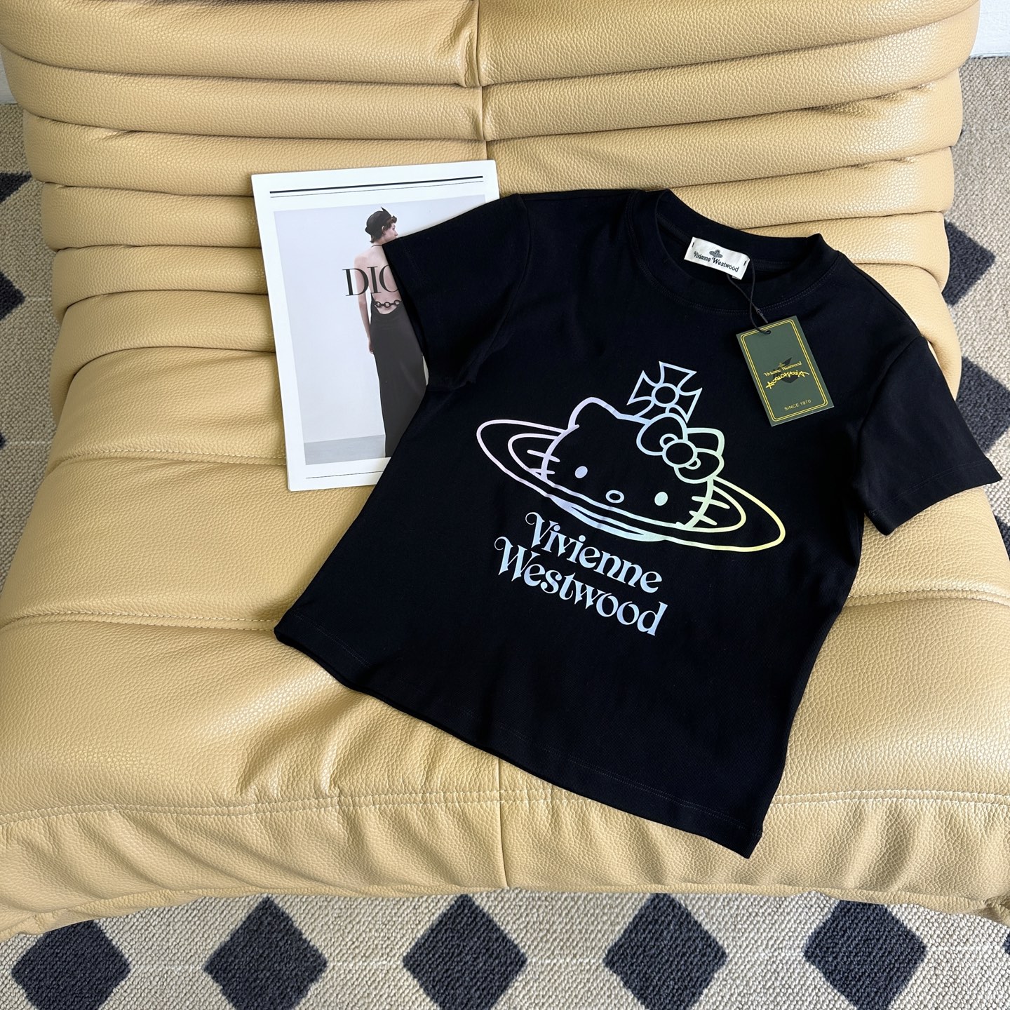 Fashion Summary: Versatile and Comfortable Summer T-Shirts with Saturn Kitty Design - 图片 2