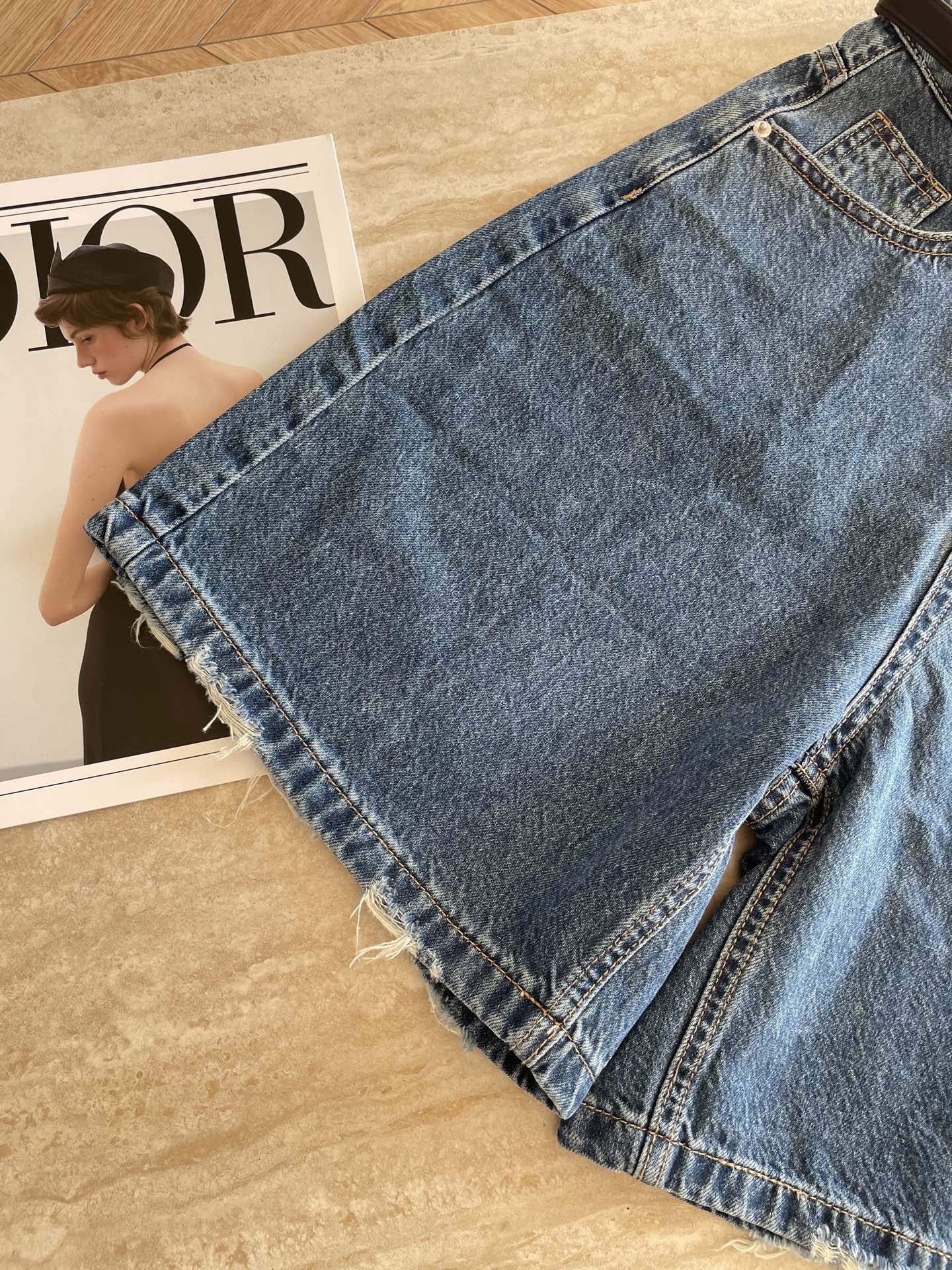 Stylish Summer Fashion: P414 Woman’s Trendy Cut-off Shorts with Belts - 图片 8