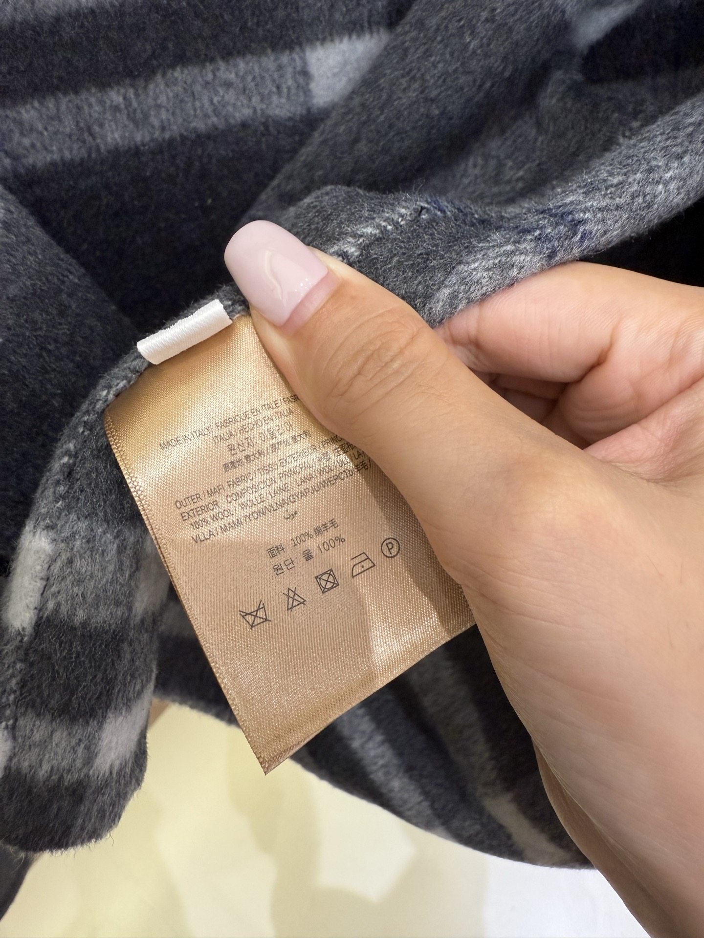 Burbe*ry 25秋冬新款 经典格纹双面羊毛外套/大衣 100%羊毛 口袋100%真皮 两色 码数：