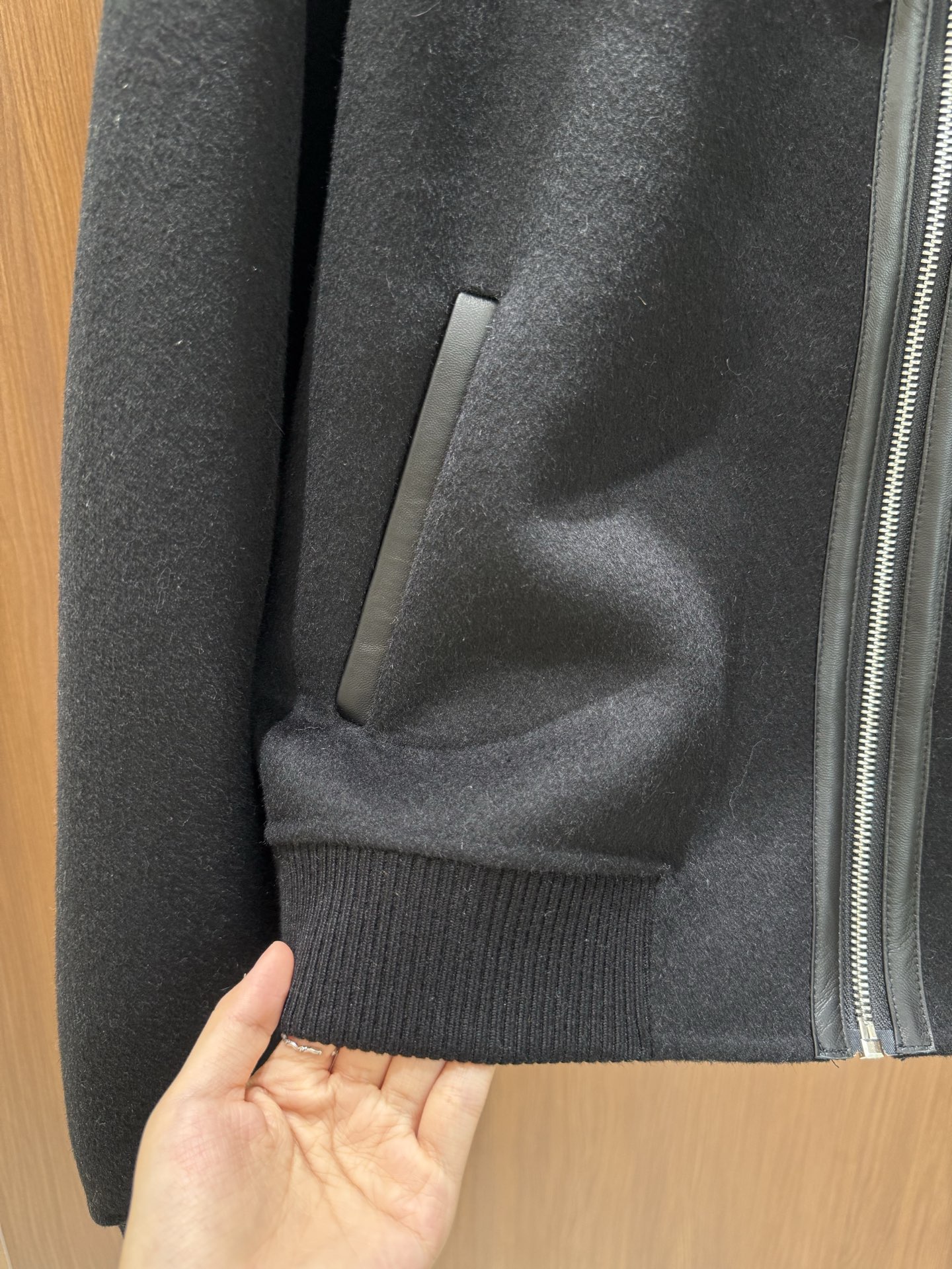 “2025 New Hermes Cashmere Jacket: Versatile Single-Rate Female Suit for Autumn and Winter” - 图片 6