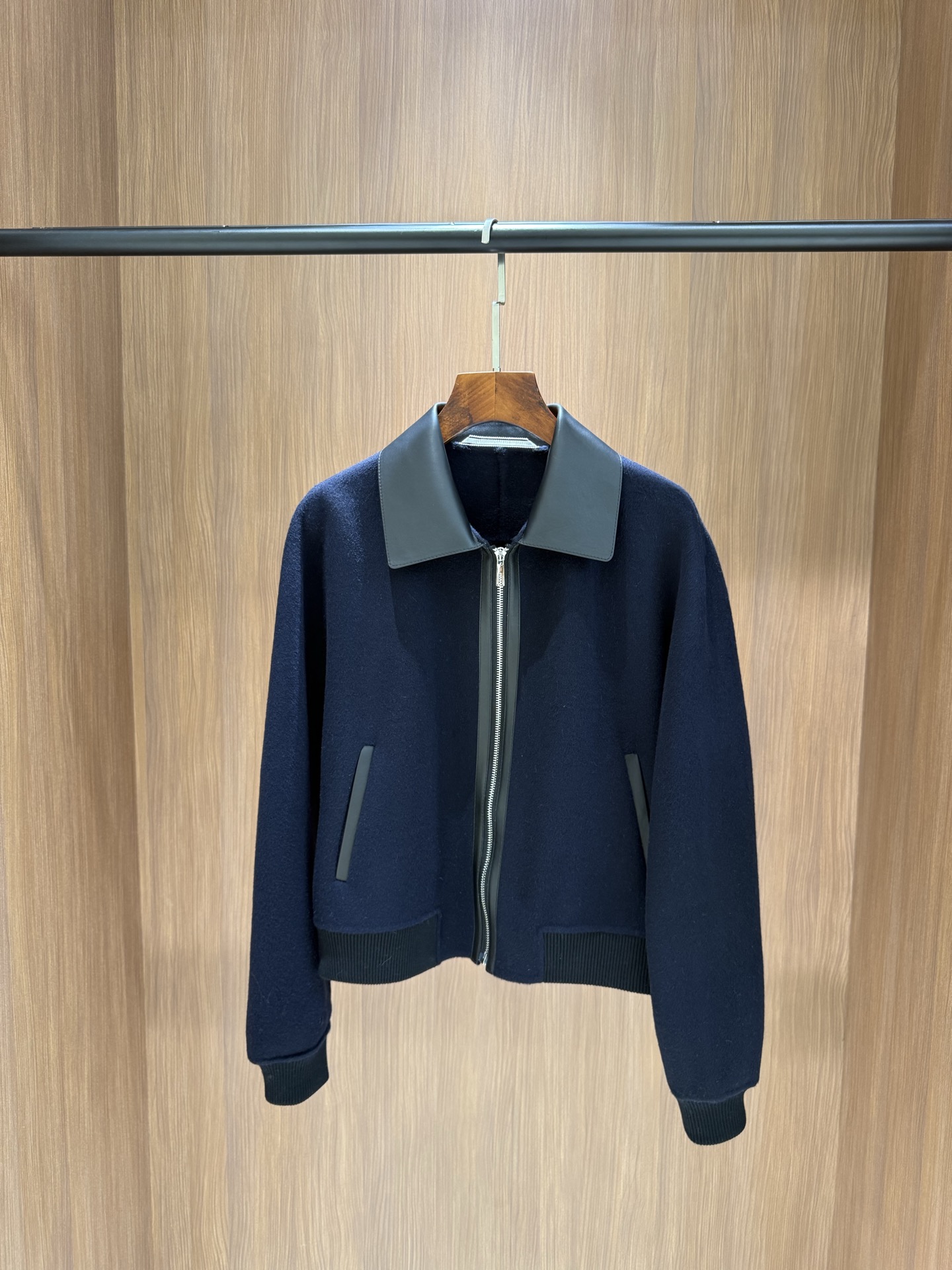 “2025 New Hermes Cashmere Jacket for Autumn and Winter: Versatile Single-Rate Female Suit with Dustproof Bag”