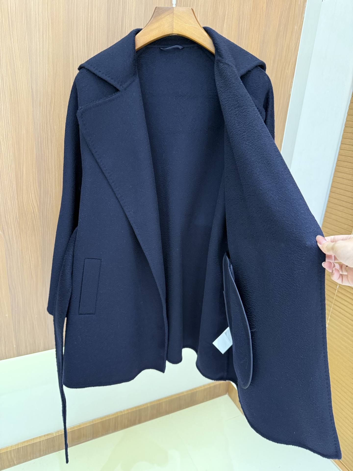 Max Mara -Gas Wool Blend Wrap Coat in Navy Blue with Belt 8 i1756451830915 4866 0 6