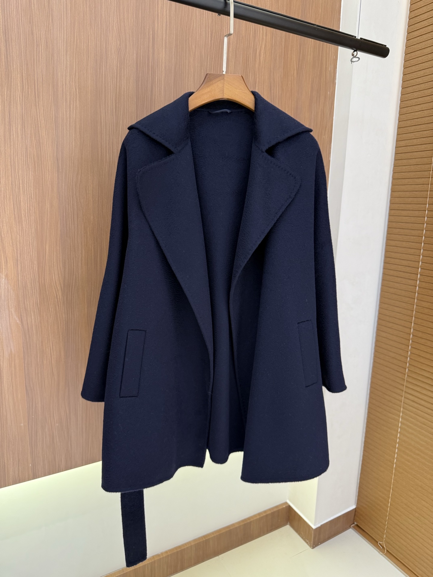 Max Mara -Gas Wool Blend Wrap Coat in Navy Blue with Belt 4 i1756451830956 8789 0 2