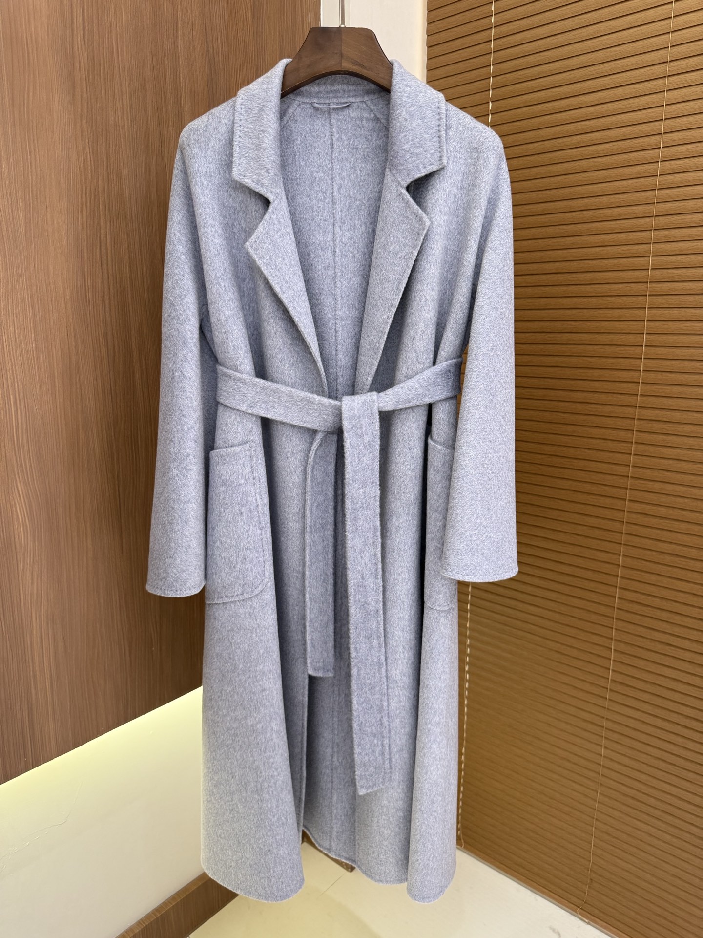 Max Mara Labbro Coat, High-Grade Gray, 100% Cashmere, Sizes 36-40 on sale