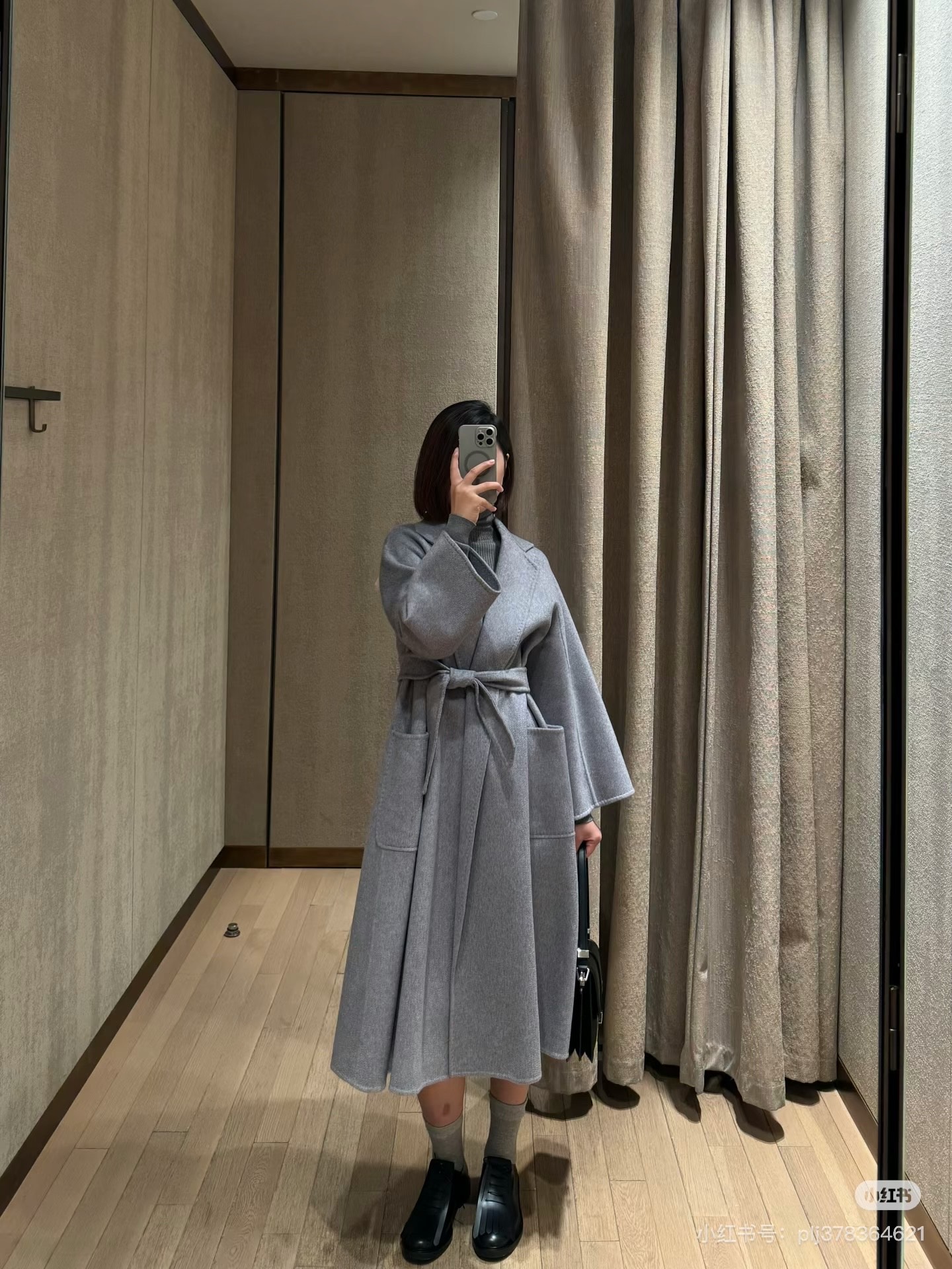 Max Mara Fur Coat - Luxurious Wool Blend, Stylish Grey, Wrap Style