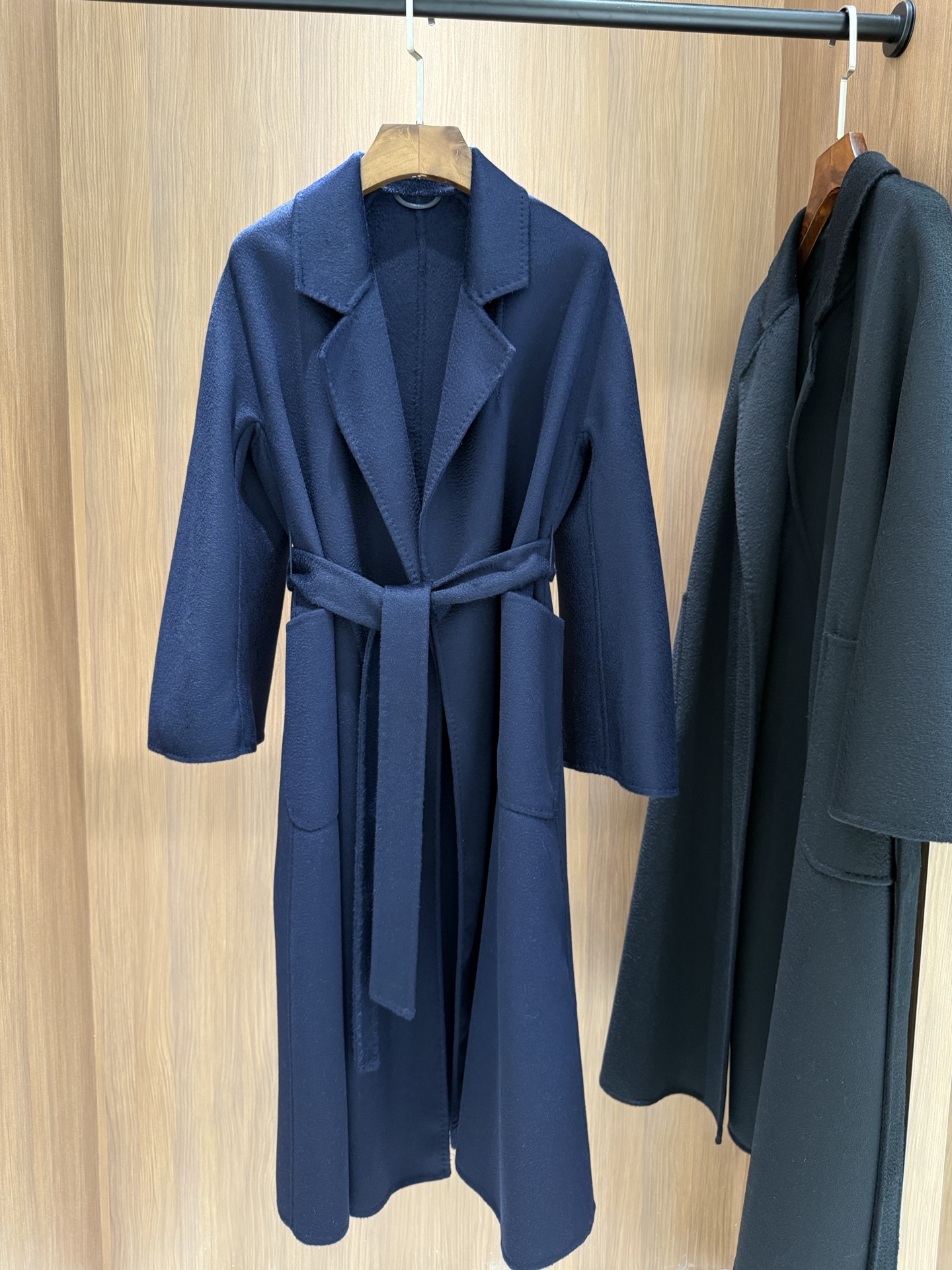 Max Mara Labbro Wool-Cashmere Blend Coat - Timeless Elegance 4 i1758886755749 9498 0 2