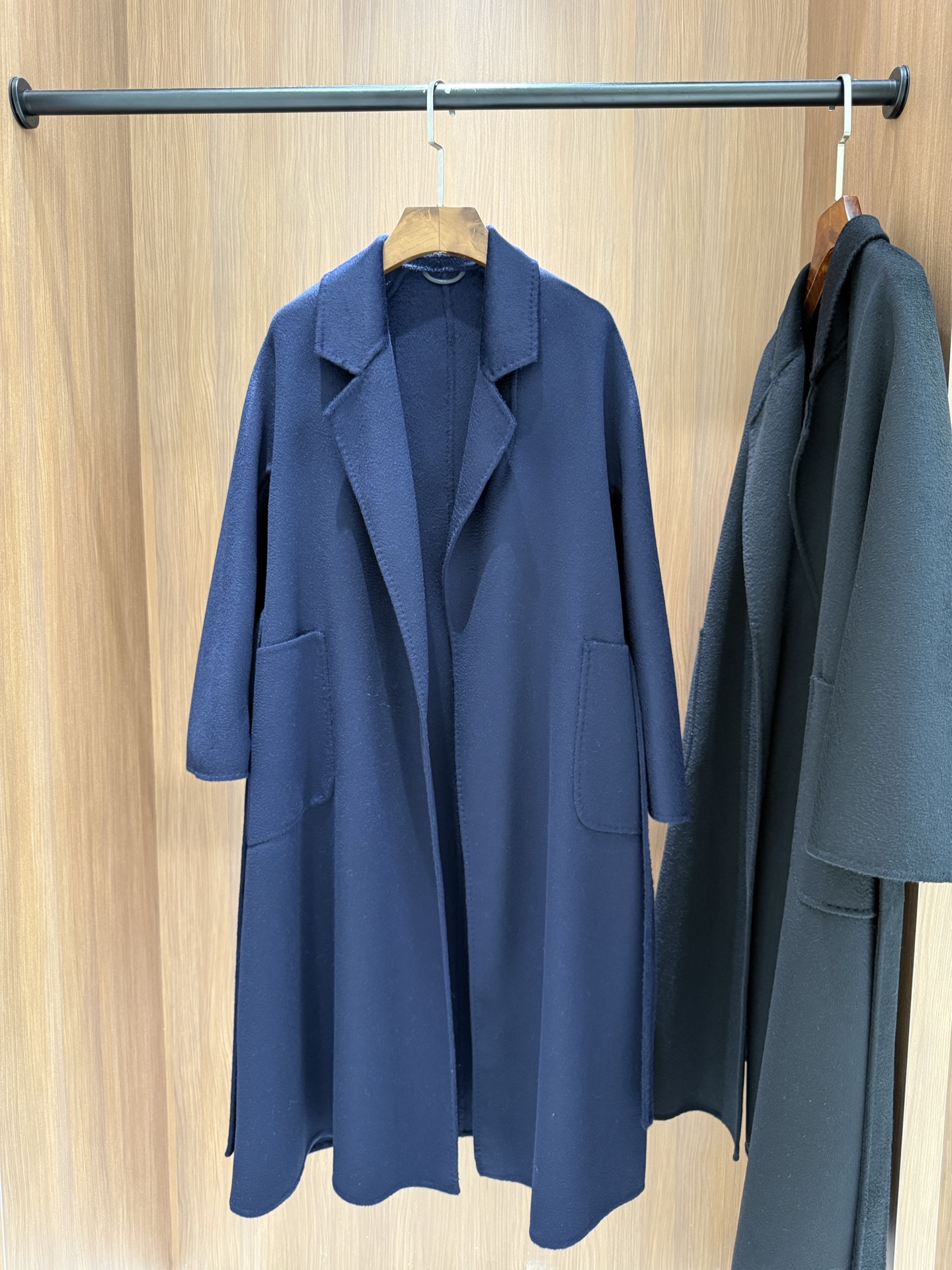 Max Mara Labbro Wool-Cashmere Blend Coat - Timeless Elegance 2 i1758886755820 6831 0 0
