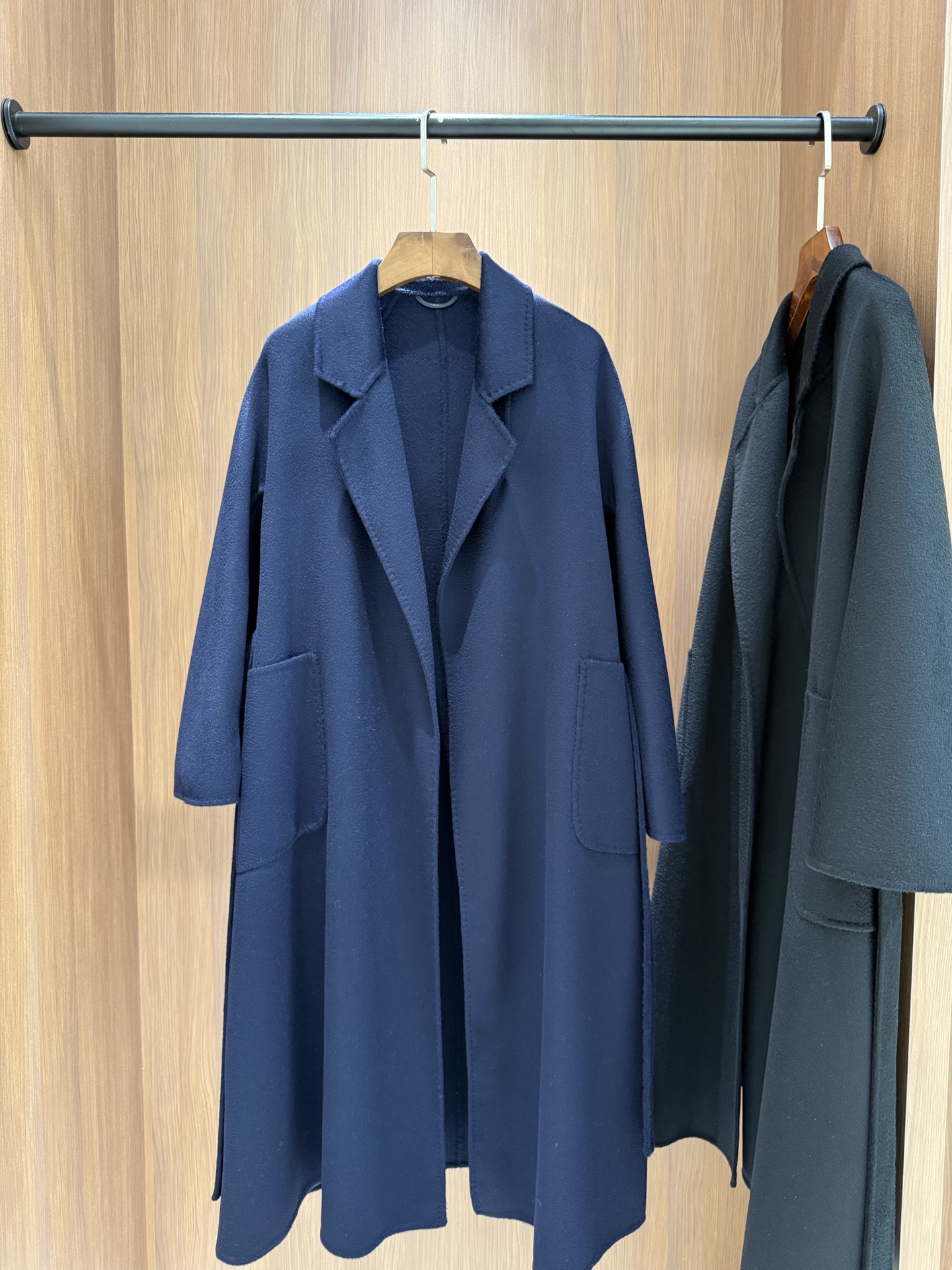Max Mara Labbro Wool-Cashmere Blend Coat - Timeless Elegance 3 i1758886760048 2296 0 1