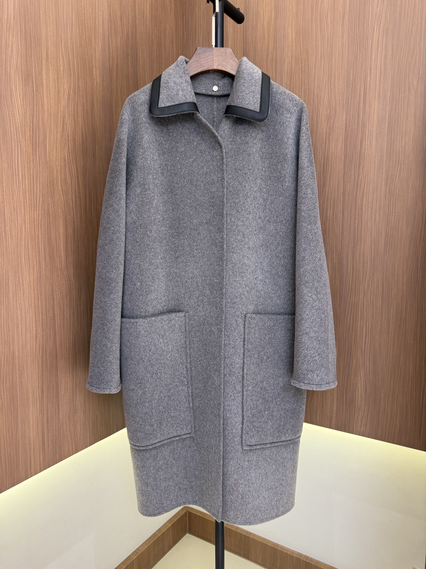 Elegant Wool-Blend Coat with Detachable Collar, Perfect for Fall and Winter 4 i1760103892209 5731 0 1