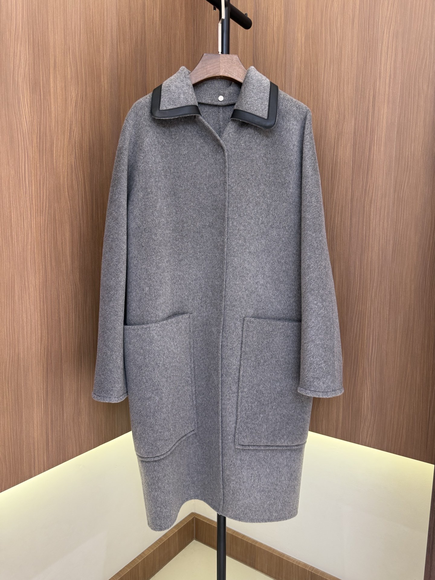 Elegant Wool-Blend Coat with Detachable Collar, Perfect for Fall and Winter 2 i1760104018359 6868 0 8