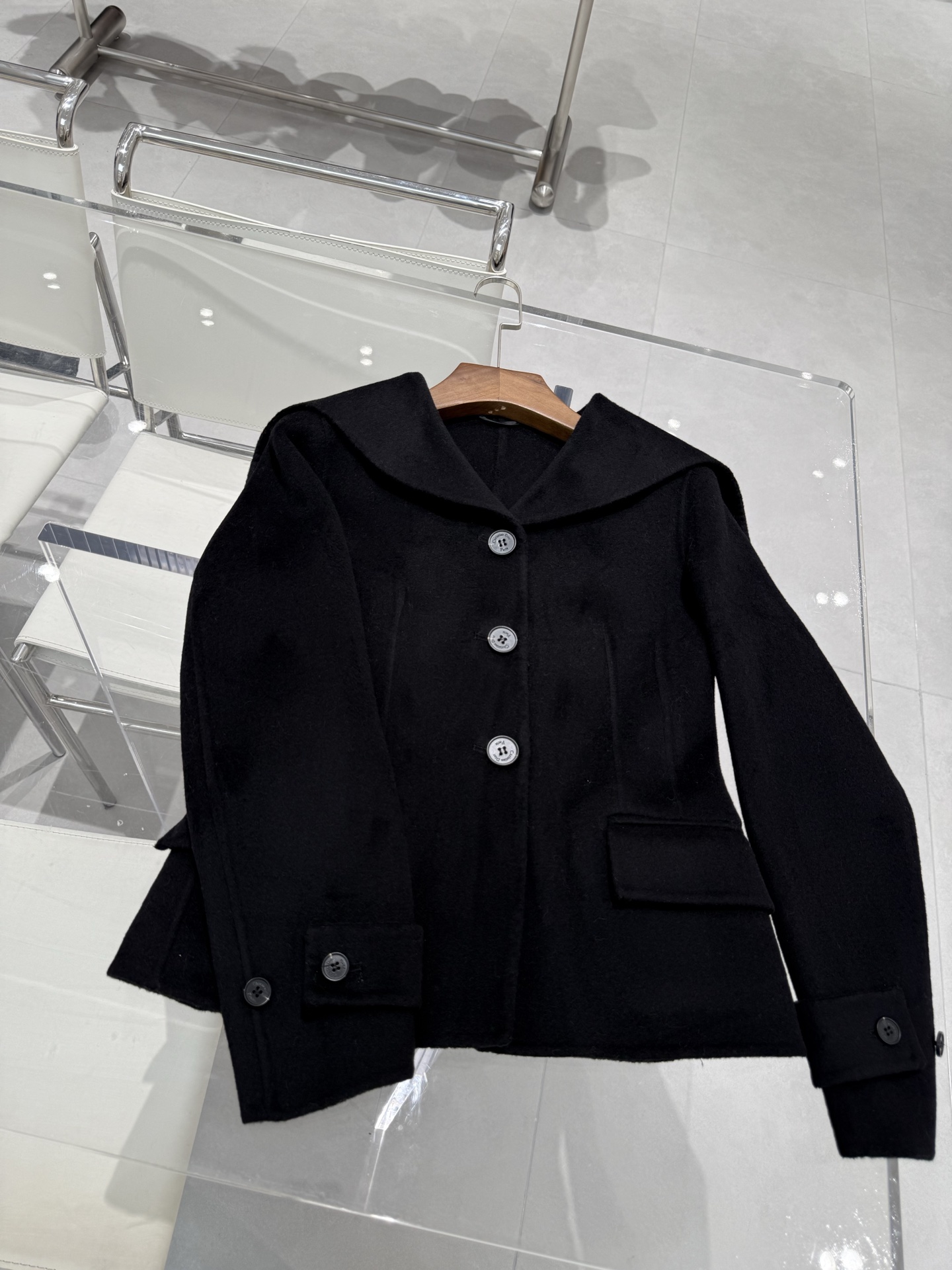 Elegant Women's Black Cashmere-Wool Blend Cropped Jacket with Sailor Collar