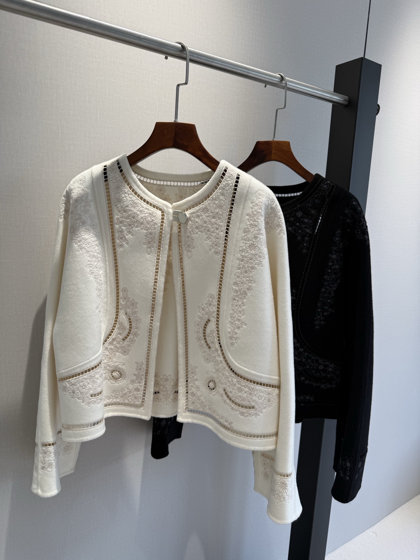 Embroidered Cutout Double-Face Cashmere Short Jack