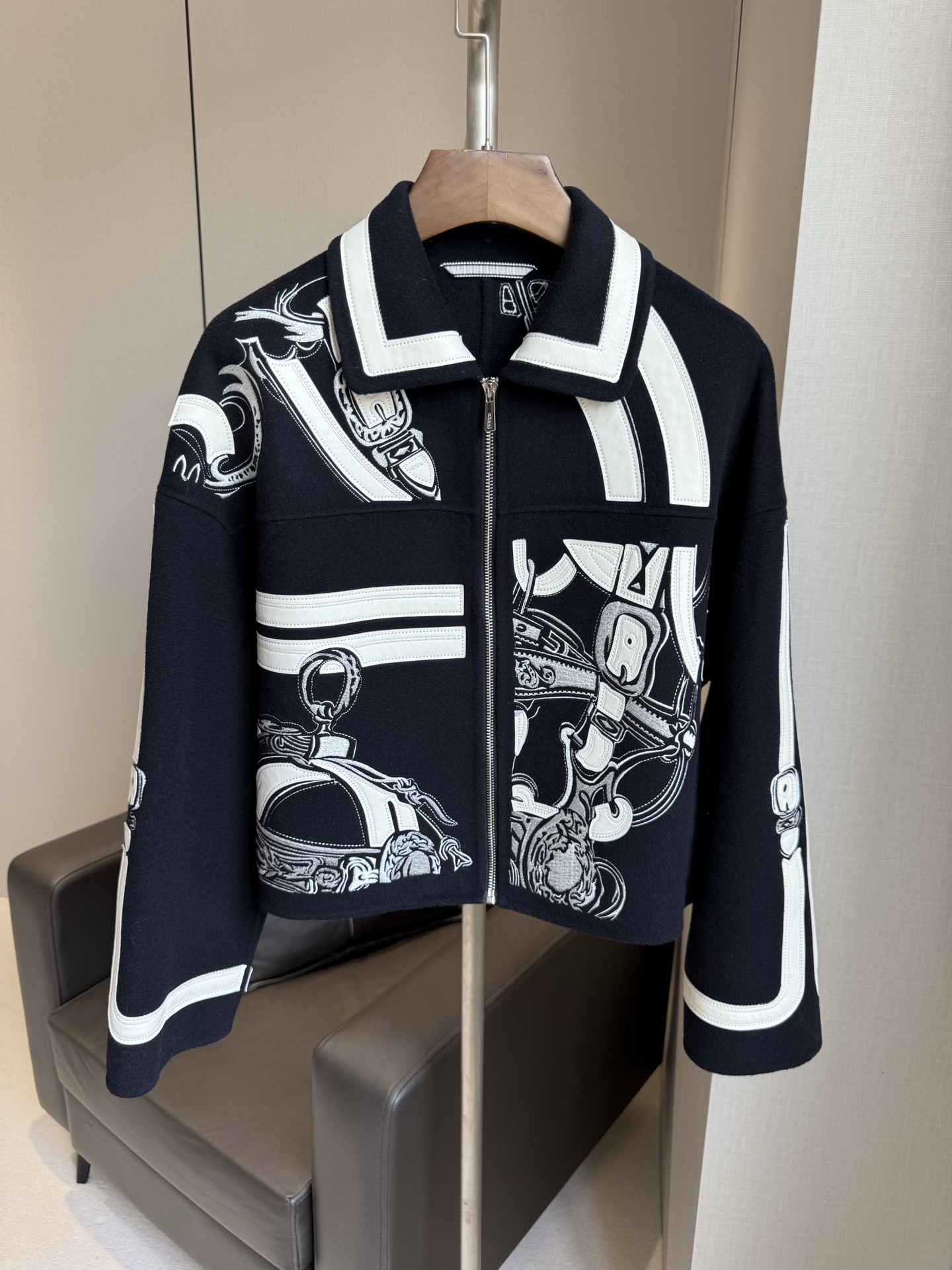 HERMÈS Graphic Printed Double-Face  Cropped Jacket