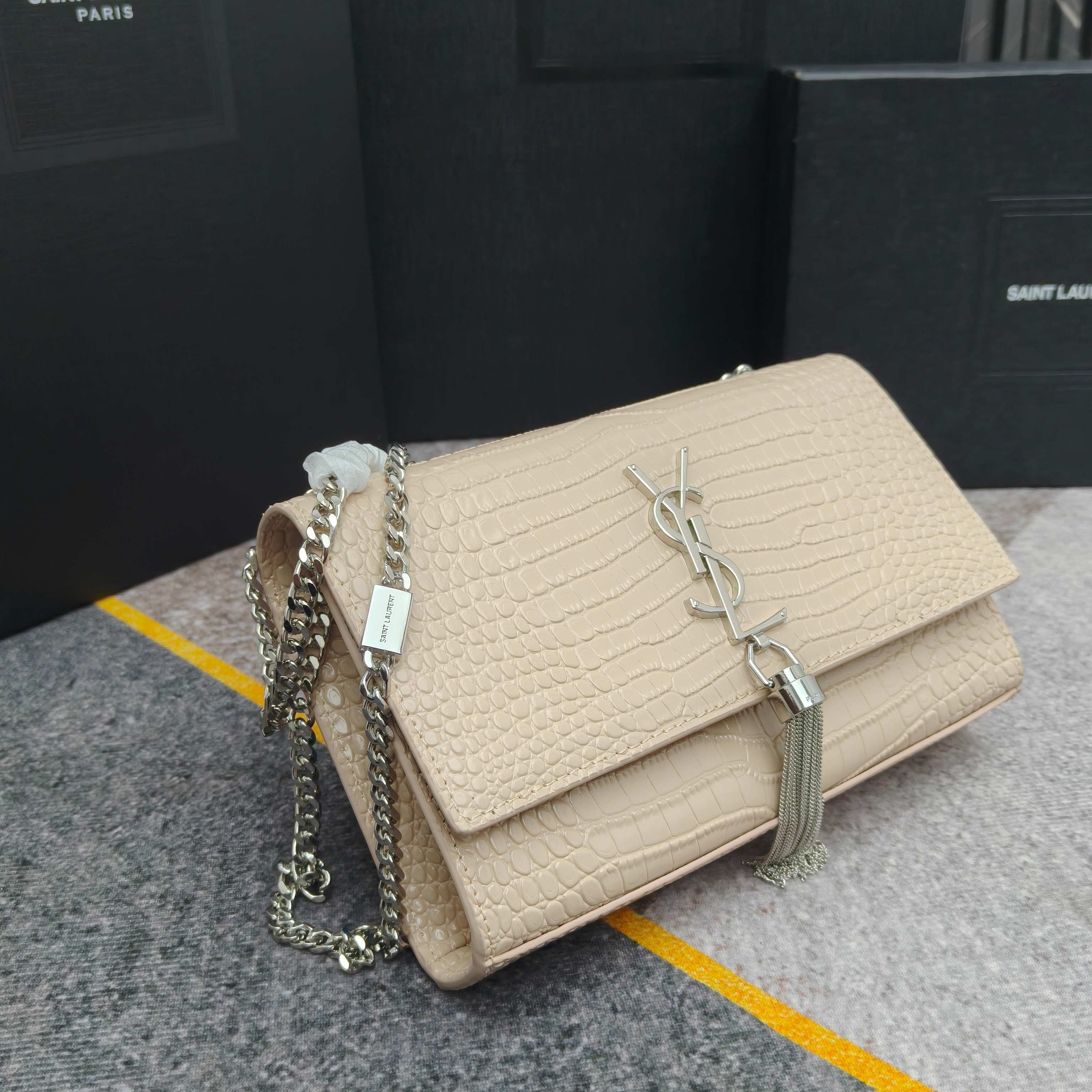 YSL💟SAINT LAURENT SLP💟时尚博主chiara Ferragni 各大明星同款🇬🇧金属