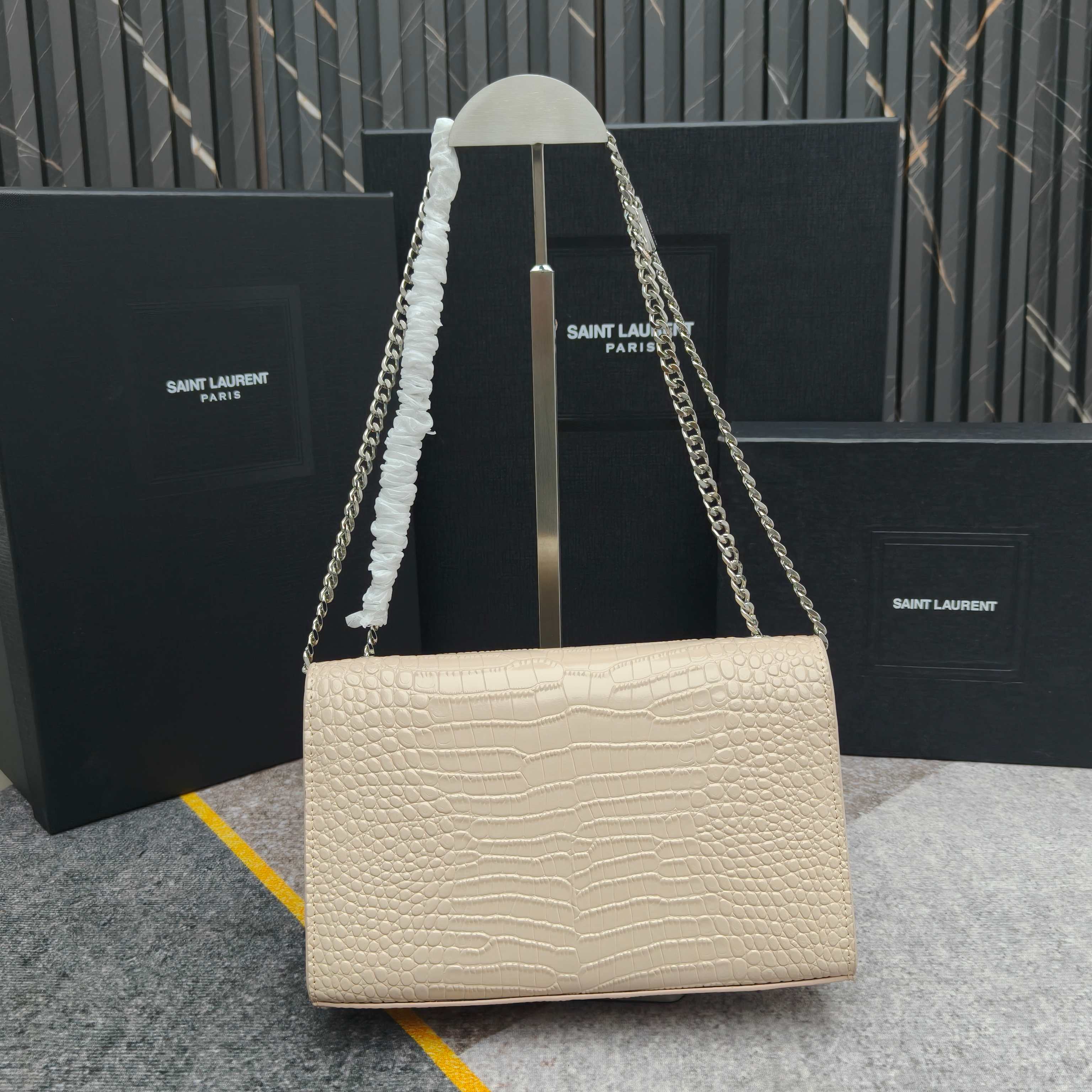 YSL💟SAINT LAURENT SLP💟时尚博主chiara Ferragni 各大明星同款🇬🇧金属