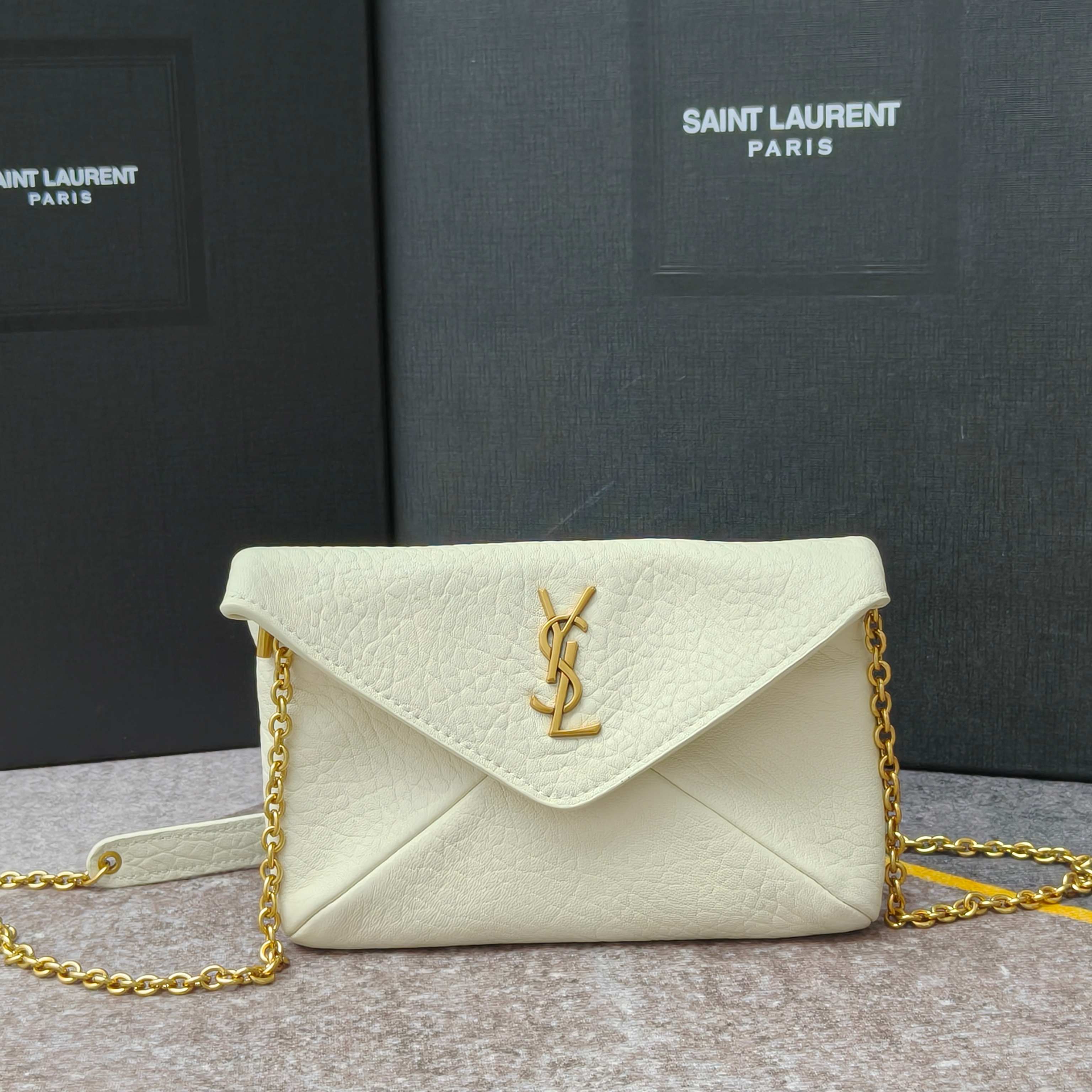 米白色大象纹·9001Calypso 新款mini链条包新款链条包 个性干练，链条可拆卸做手包，手拿效果