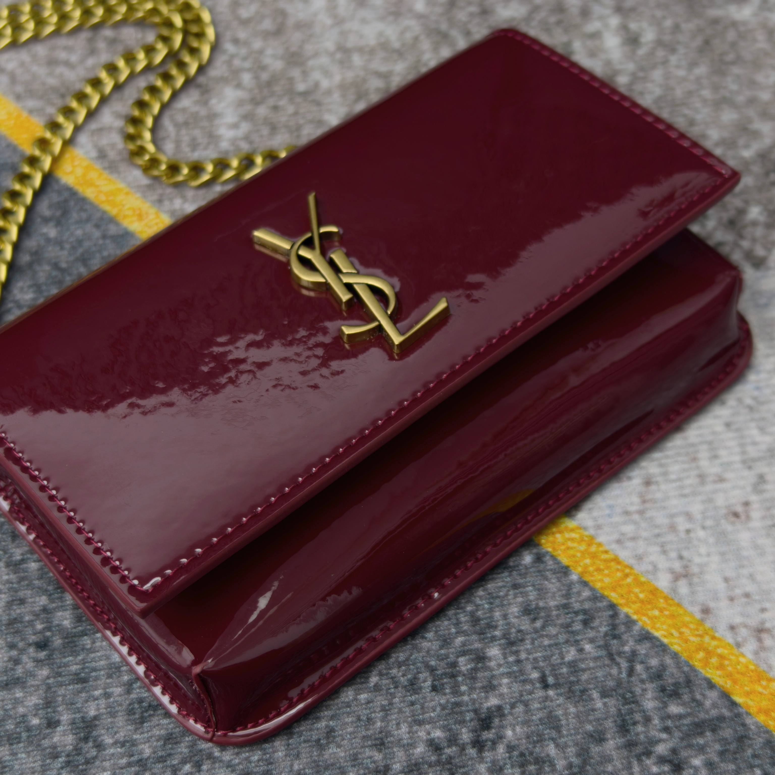 枣红漆皮·MONOGRAM Phone Holder迷你款小包_对于现在超级流行的小包风潮，这款绝对值得