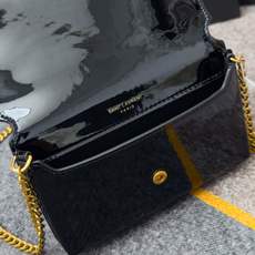 黑色漆皮·MONOGRAM Phone Holder迷你款小包_对于现在超级流行的小包风潮,这款绝对值得 黑色漆皮·MONOGRAM Phone Holder迷你款小包_对于现在超级流行的小包风潮,这款绝对值得