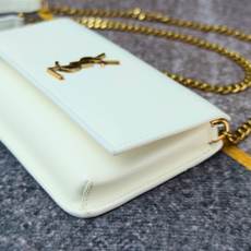 白色牛皮·MONOGRAM Phone Holder迷你款小包_对于现在超级流行的小包风潮,这款绝对值得 白色牛皮·MONOGRAM Phone Holder迷你款小包_对于现在超级流行的小包风潮,这款绝对值得