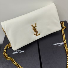 𝗖𝗔𝗟𝗬𝗣𝗦𝗢羊皮链条包白色全新链条𝘄𝗼𝗰腋下包,黑色压纹羊皮革迷你手袋,手感软乎乎!让人爱不释手~枕形 𝗖𝗔𝗟𝗬𝗣𝗦𝗢羊皮链条包白色全新链条𝘄𝗼𝗰腋下包,黑色压纹羊皮革迷你手袋,手感软乎乎!让人爱不释手~枕形
