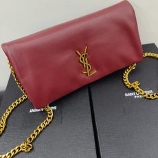 𝗖𝗔𝗟𝗬𝗣𝗦𝗢羊皮链条包酒红色全新链条𝘄𝗼𝗰腋下包,黑色压纹羊皮革迷你手袋,手感软乎乎!让人爱不释手~枕 𝗖𝗔𝗟𝗬𝗣𝗦𝗢羊皮链条包酒红色全新链条𝘄𝗼𝗰腋下包,黑色压纹羊皮革迷你手袋,手感软乎乎!让人爱不释手~枕