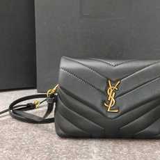 Loulou 20cm·黑色银扣 8801Y家经典爆款!最实用且百搭,意大利进口牛皮精心制作,手感超棒! Loulou 20cm·黑色银扣 8801Y家经典爆款!最实用且百搭,意大利进口牛皮精心制作,手感超棒!