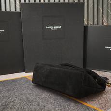 黑色金扣磨砂款·8822-1Loulou puffer_绗缝包100%头层磨砂小牛皮制作,手感柔软细腻, 黑色金扣磨砂款·8822-1Loulou puffer_绗缝包100%头层磨砂小牛皮制作,手感柔软细腻,