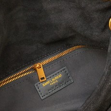 黑色金扣磨砂款·8822-1Loulou puffer_绗缝包100%头层磨砂小牛皮制作,手感柔软细腻, 黑色金扣磨砂款·8822-1Loulou puffer_绗缝包100%头层磨砂小牛皮制作,手感柔软细腻,