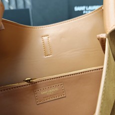 、7001-棕色中号磨砂头层牛皮,LE 5A7腋下包♡ 今年大火的中古款腋下包 一直很受欢迎 全皮细腻光 、7001-棕色中号磨砂头层牛皮,LE 5A7腋下包♡ 今年大火的中古款腋下包 一直很受欢迎 全皮细腻光