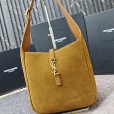 、7001-棕色中号磨砂头层牛皮,LE 5A7腋下包♡ 今年大火的中古款腋下包 一直很受欢迎 全皮细腻光 、7001-棕色中号磨砂头层牛皮,LE 5A7腋下包♡ 今年大火的中古款腋下包 一直很受欢迎 全皮细腻光