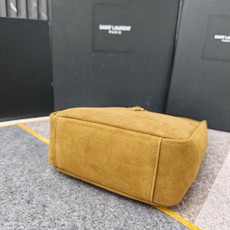、7001-棕色中号磨砂头层牛皮,LE 5A7腋下包♡ 今年大火的中古款腋下包 一直很受欢迎 全皮细腻光 、7001-棕色中号磨砂头层牛皮,LE 5A7腋下包♡ 今年大火的中古款腋下包 一直很受欢迎 全皮细腻光