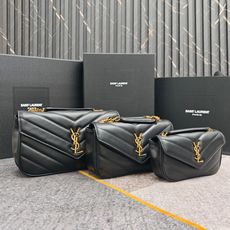 黑色6009·29cm新款LouLou手感柔软,配有可拆卸卡包和袖珍化妆镜,搭配滑动式链条、可肩背可斜挎 黑色6009·29cm新款LouLou手感柔软,配有可拆卸卡包和袖珍化妆镜,搭配滑动式链条、可肩背可斜挎