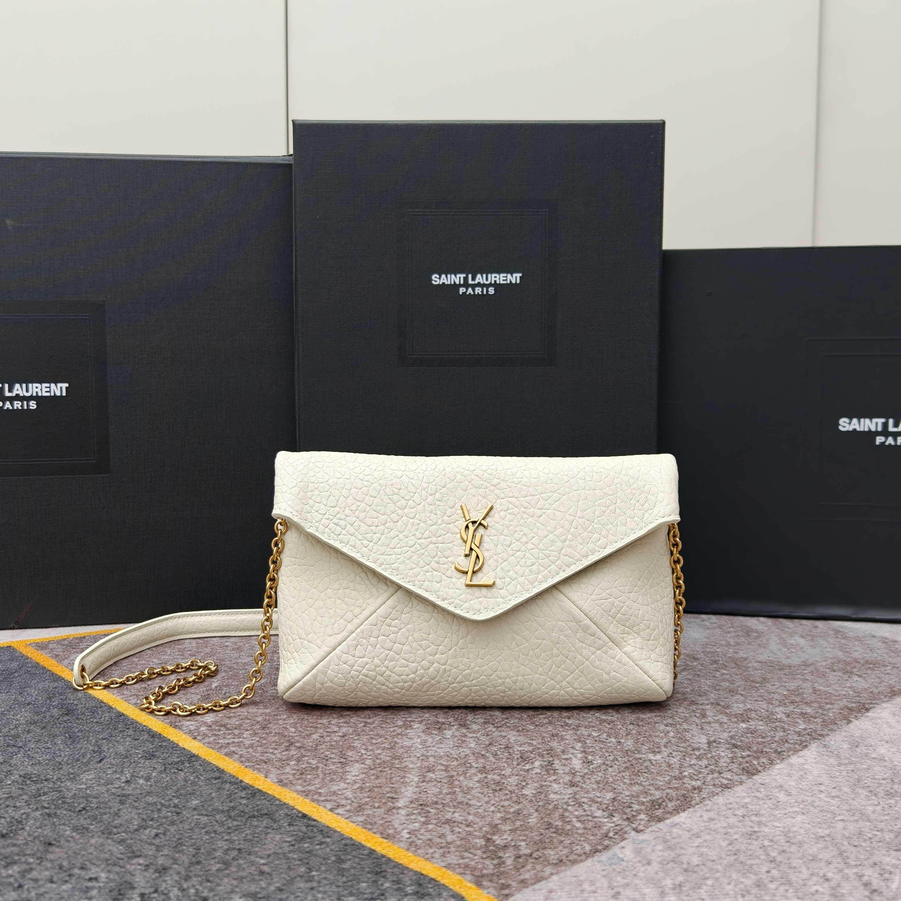 白色大象纹·9003Calypso 新款链条包新款链条包 个性干练，链条可拆卸做手包，手拿效果精致酷飒，