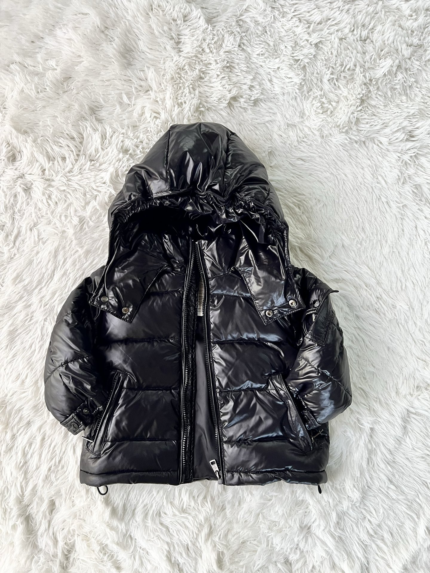 NO:578894,Classic and versatile style, down jacket, size 0 2 4 6 8 10 12 14, can be worn at heights 90-160cm, clothes, down jacket,19860909经典百搭款,羽绒服,码数0 2 4 6 8 10 12 14身高90-160cm可穿,衣服,down jacket,,Children's