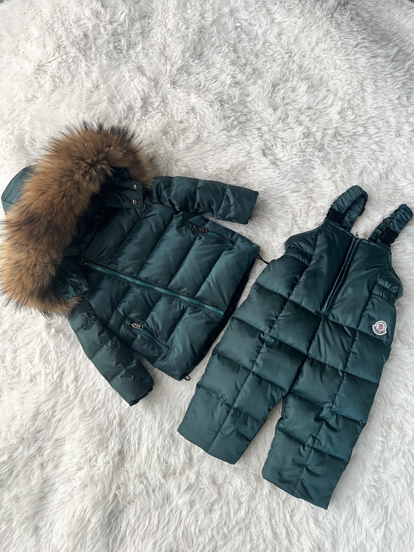 NO:575355,Down jacket, natural raccoon fur, code number 0 2 4 6 8 10 12 corresponding to height 85-145cm, clothes, down jacket,19860909羽绒服,天然貉子毛,码数0 2 4 6 8 10 12对应身高85-145cm,衣服,down jacket,,Children's