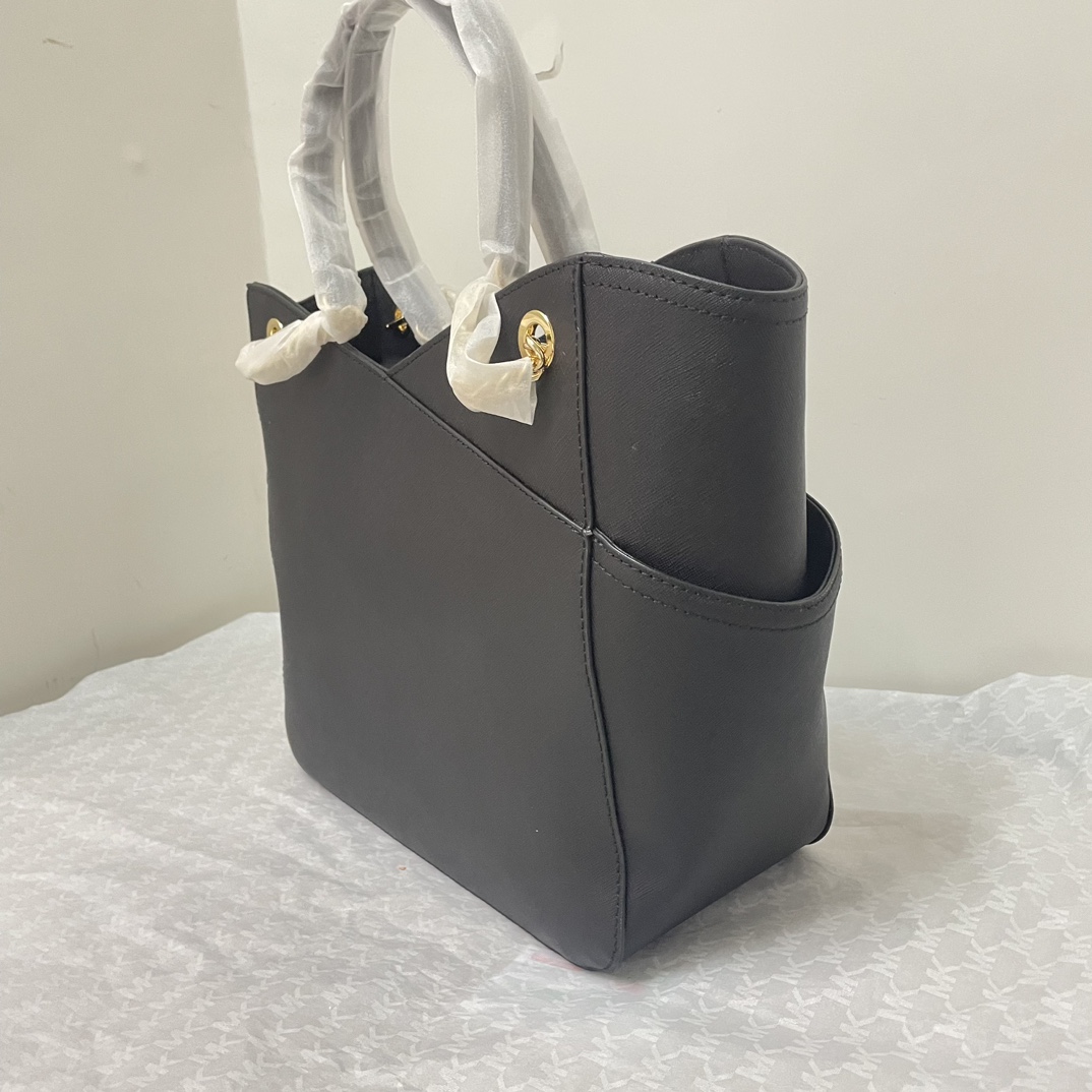 Michael Kors ～新款购物袋