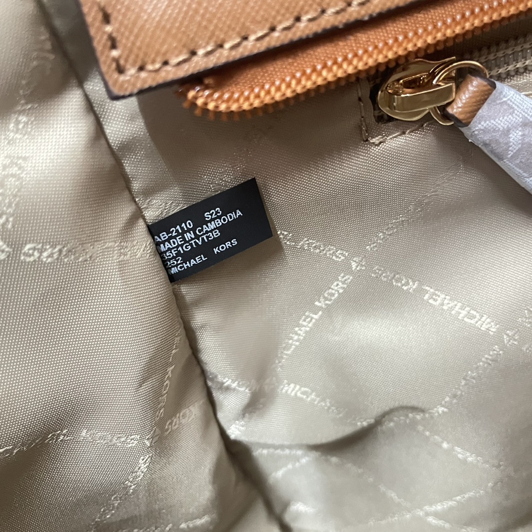 Michael Kors ～新款购物袋